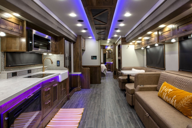 01-super-c-living-area