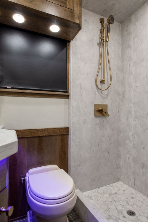24-super-c-mid-bathroom