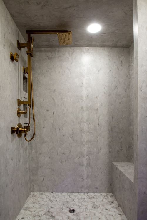 36-super-c-master-bathroom