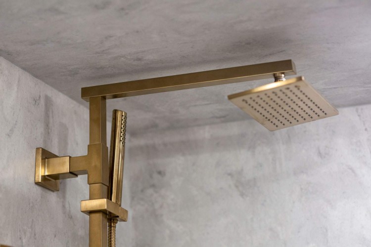 37-super-c-master-bathroom