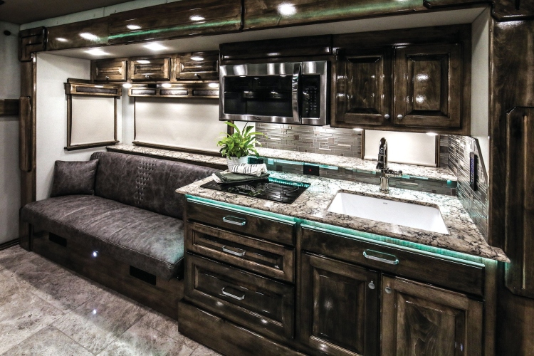 10-super-c-buddy-wood-kitchen