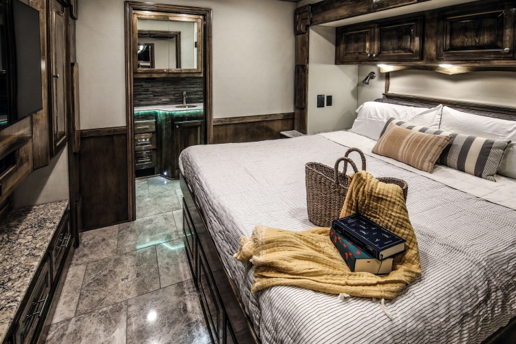 13-super-c-buddy-wood-master-bedroom