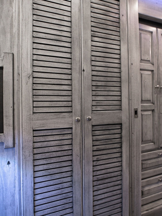 44-C2103-master-bathroom