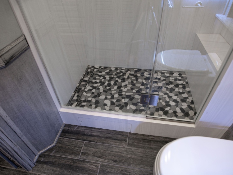 48-C2103-master-bathroom