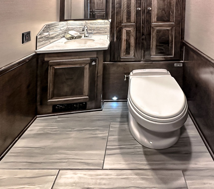 63-c2203-mid-bathroom