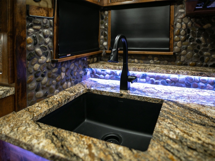 60-C2301-kitchen