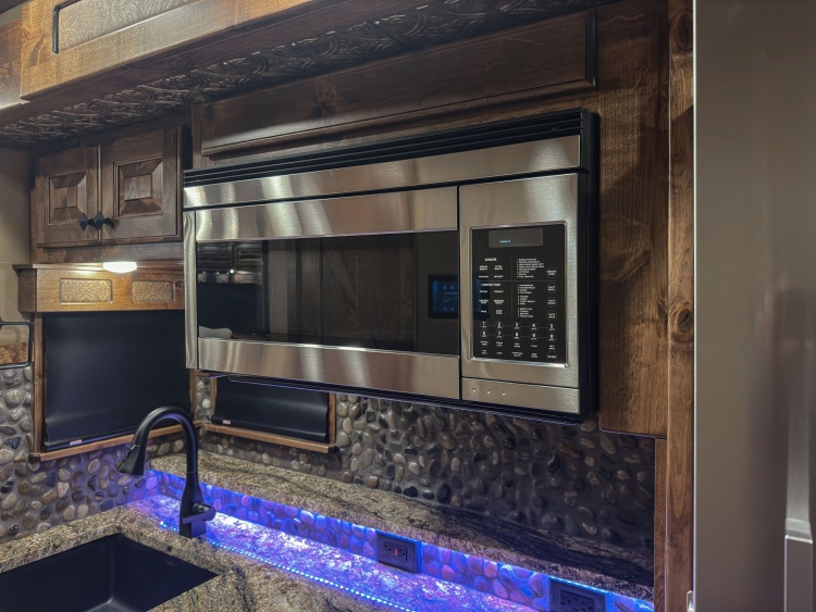 66-C2301-kitchen