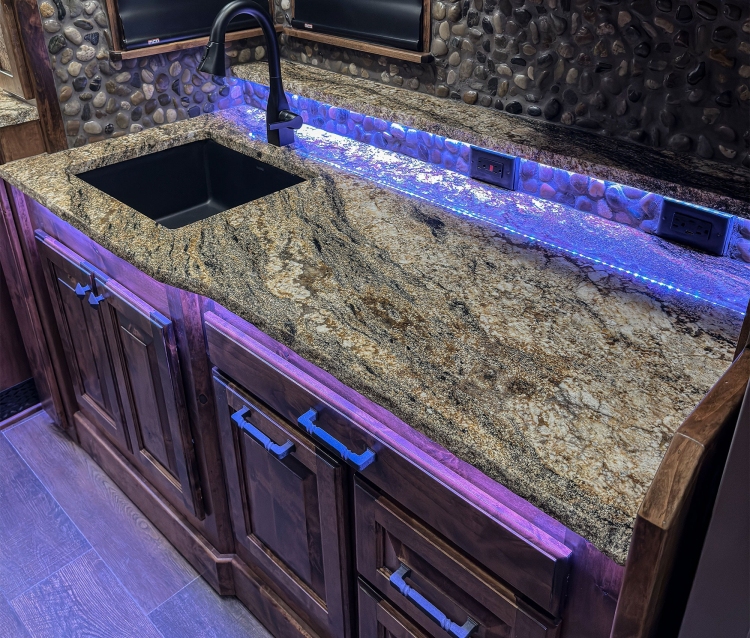 67-C2301-kitchen