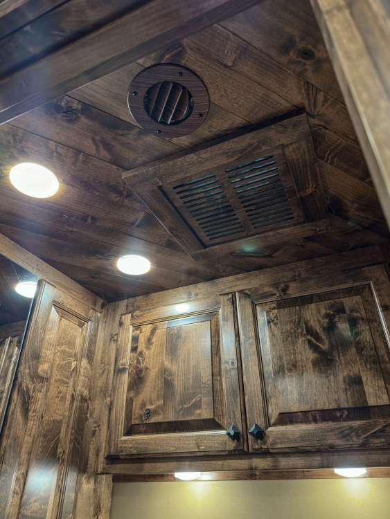 68-C2301-mid-bathroom