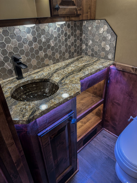 70-C2301-mid-bathroom