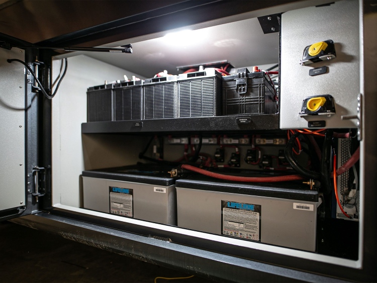 15-c2302-electrical-bays