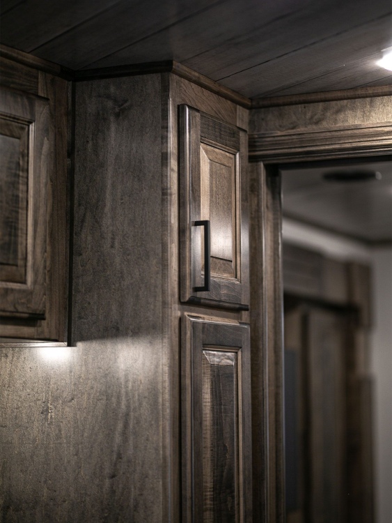 39-c2302-living-area
