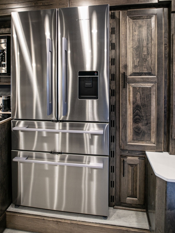 60-c2302-kitchen