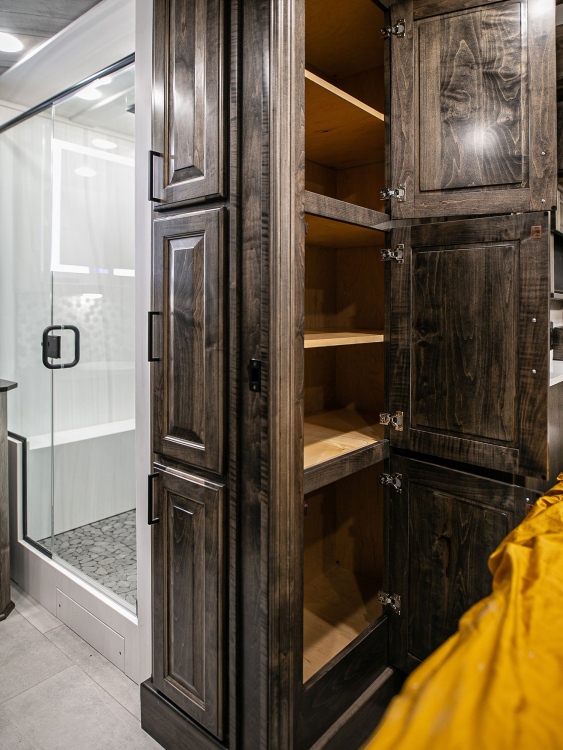 68-c2302-master-bedroom