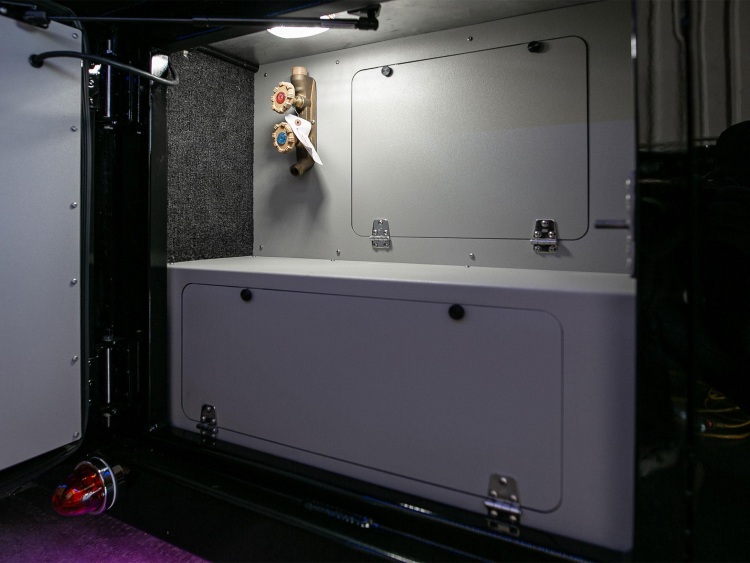 22-c2304-electrical-bays