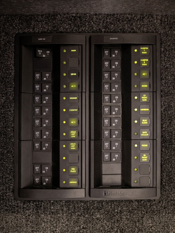 27-c2304-electrical-bays
