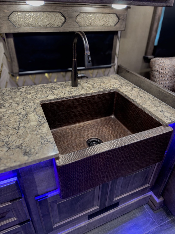 65-c2304-kitchen