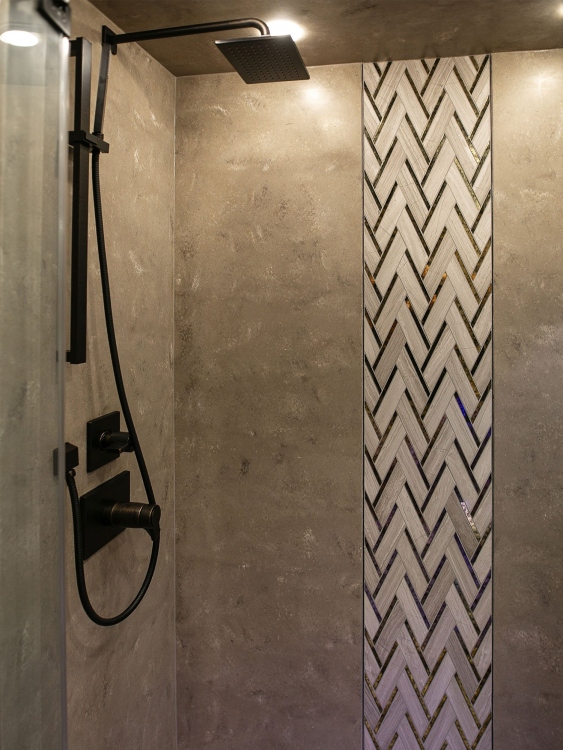 97-c2304-master-bathroom