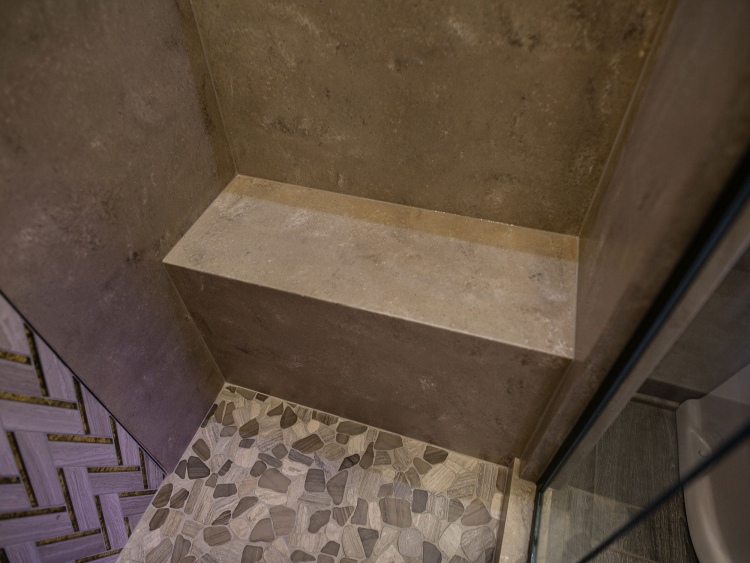 99-c2304-master-bathroom