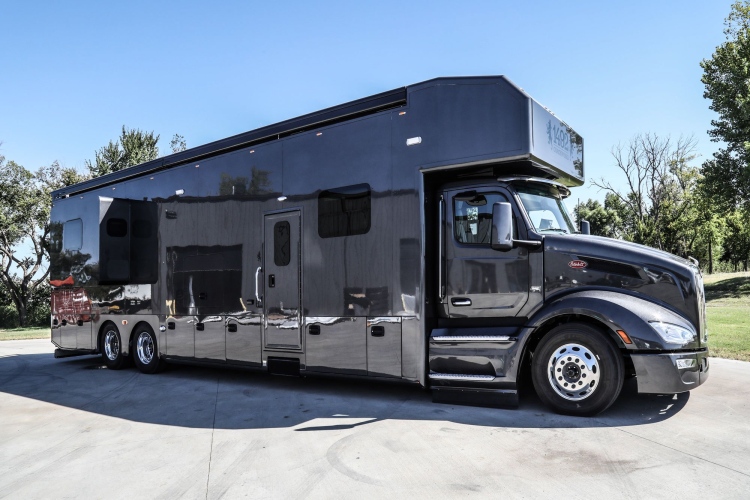 01-don-and-brenda-shaw-coach-build-exterior