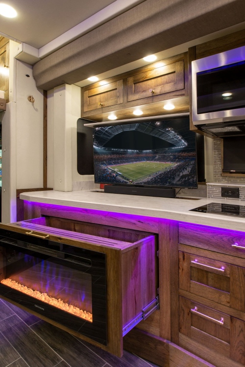 10-super-c-living-area